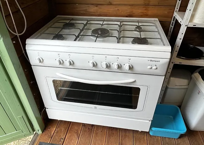 A Avec Vue Sur La Montagne *